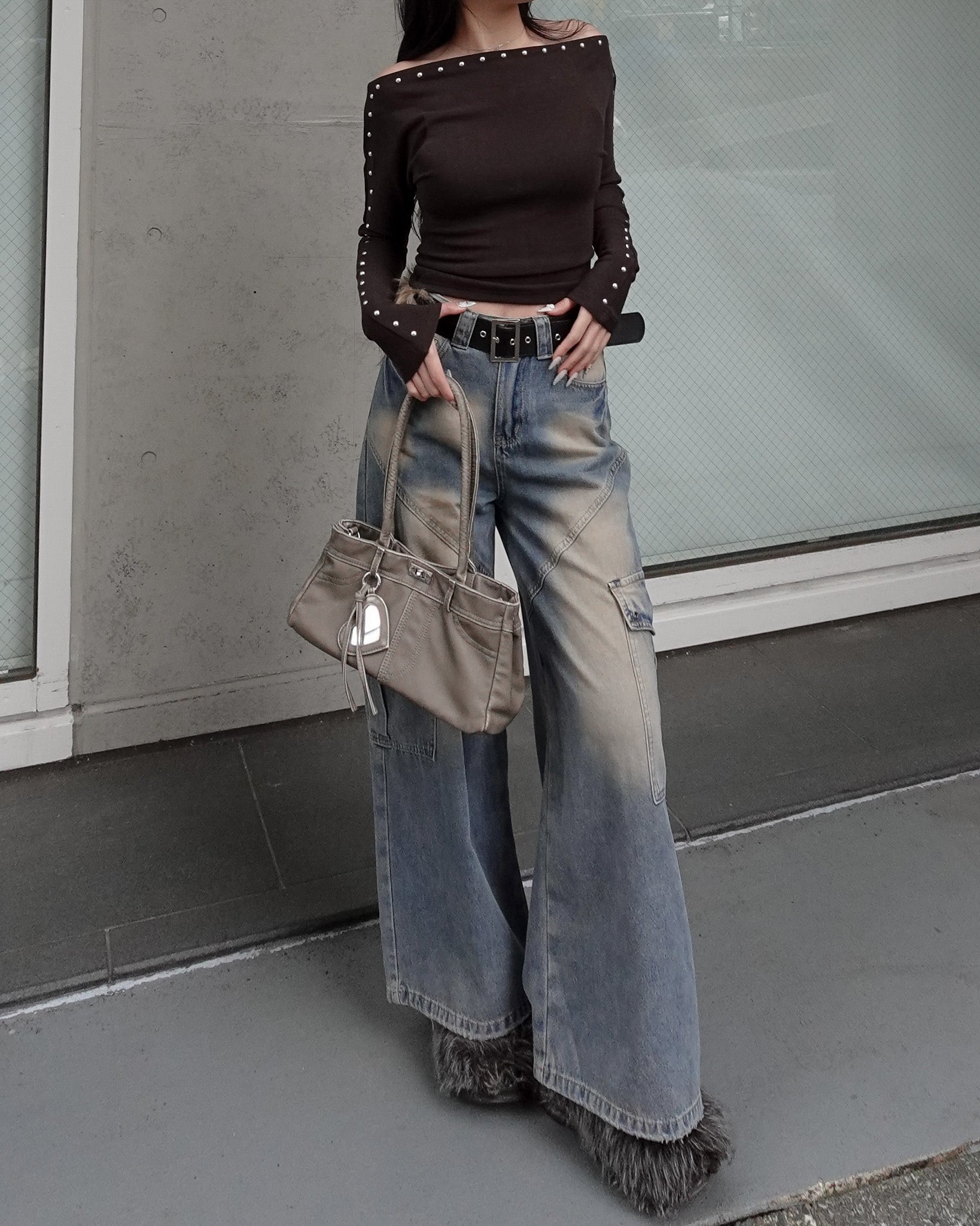 スタッズデザインオフショルトップス – menot