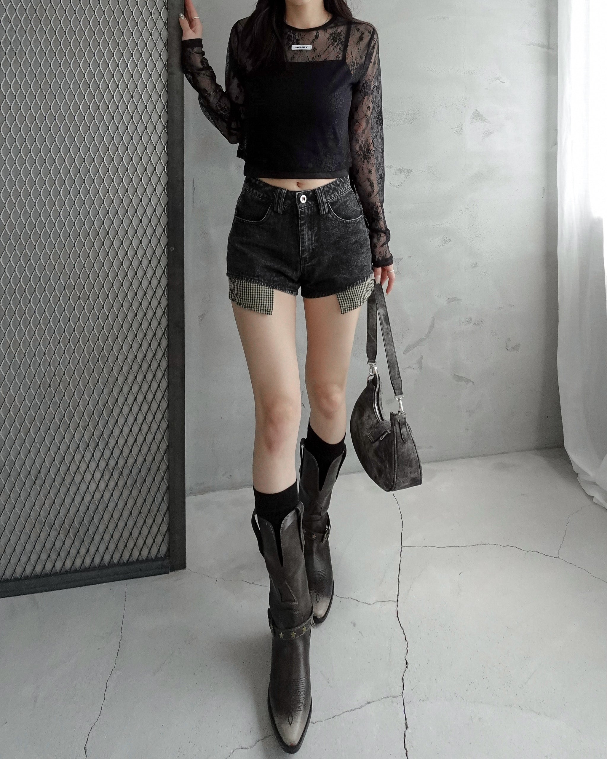 パフューム クローゼット レイヤードプリーツショートパンツ 2025年