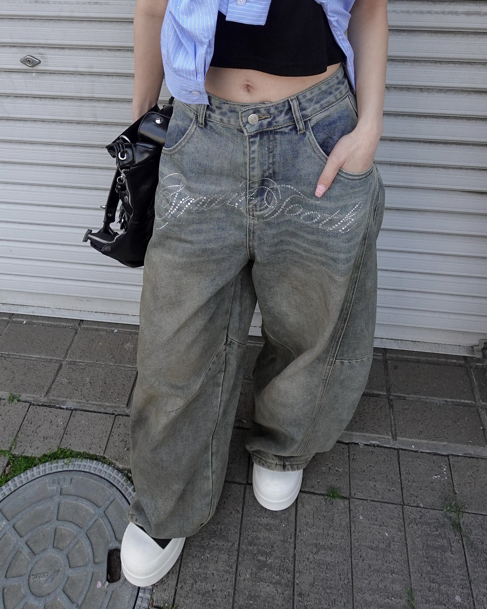 再入荷なし】ラインストーンデザインデニムパンツ – menot