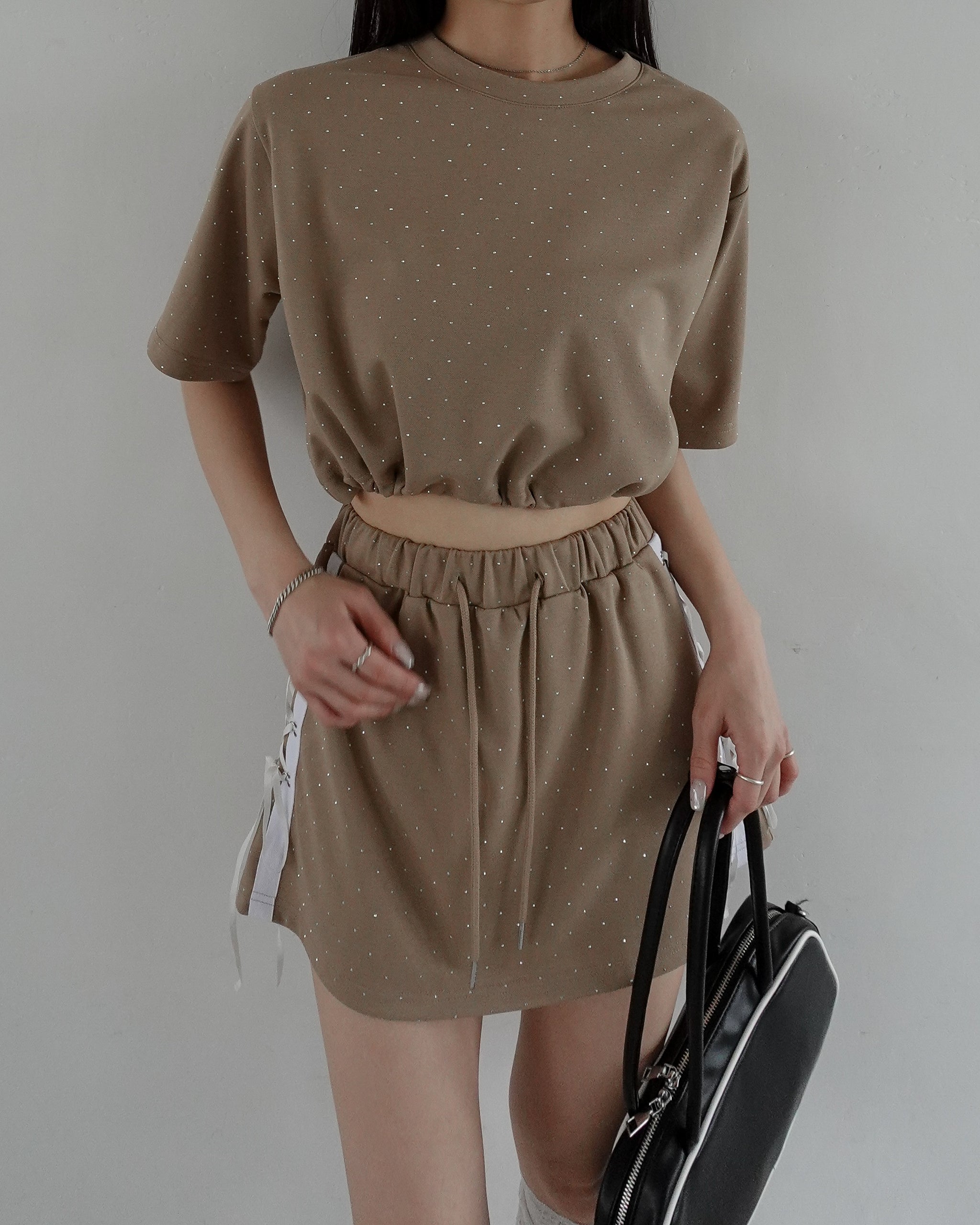【再販予定なし大人気完売商品】LEANN MOMENT セットアップ LEANN MOMENT / リーンモーメント (@leannofficial) • Instagram