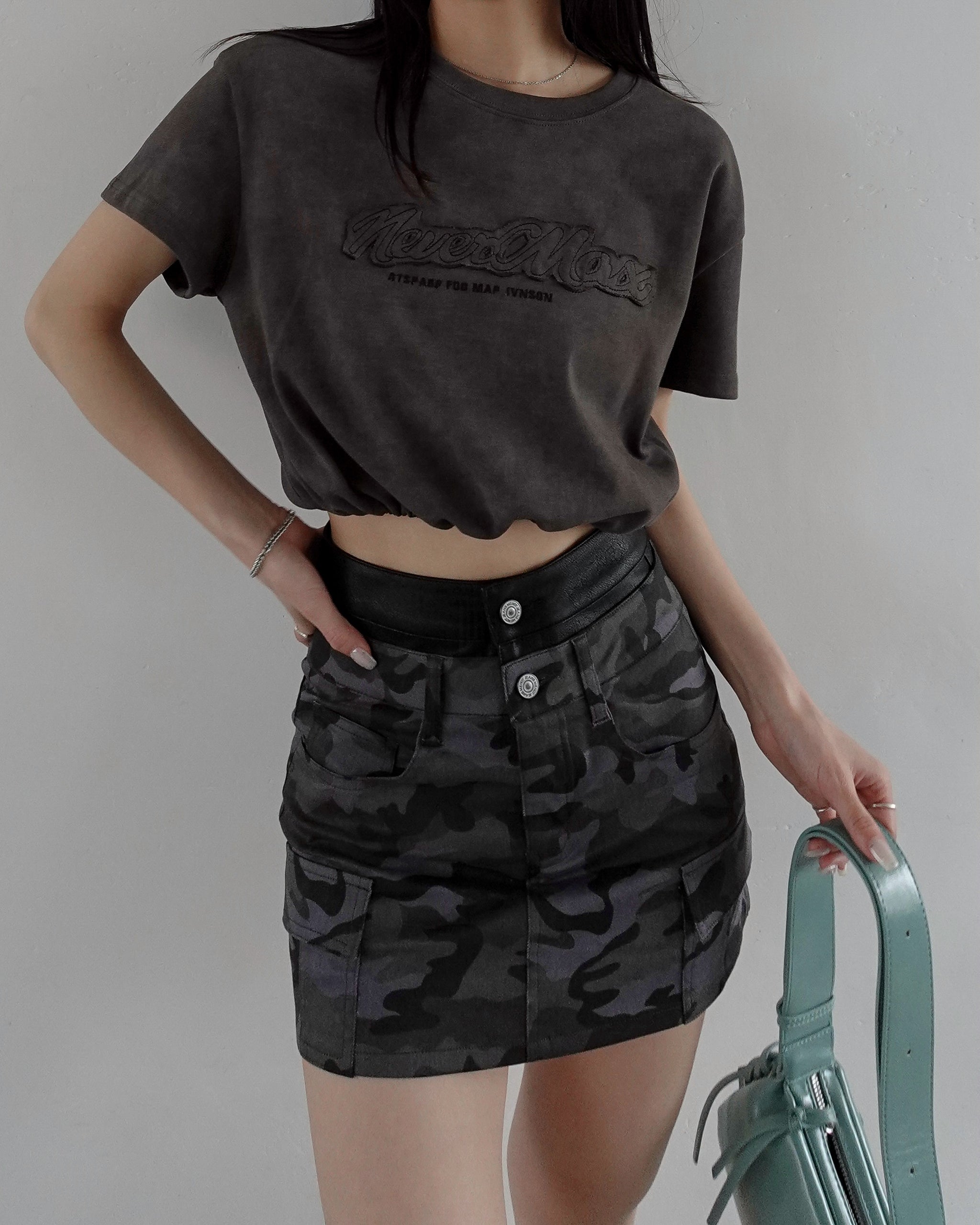 Dsquared2 ミリタリミニスカト S75MA0954S78205 695 Dsquared2 ミリタリミニスカト S75MA0954S78205 695 スカート