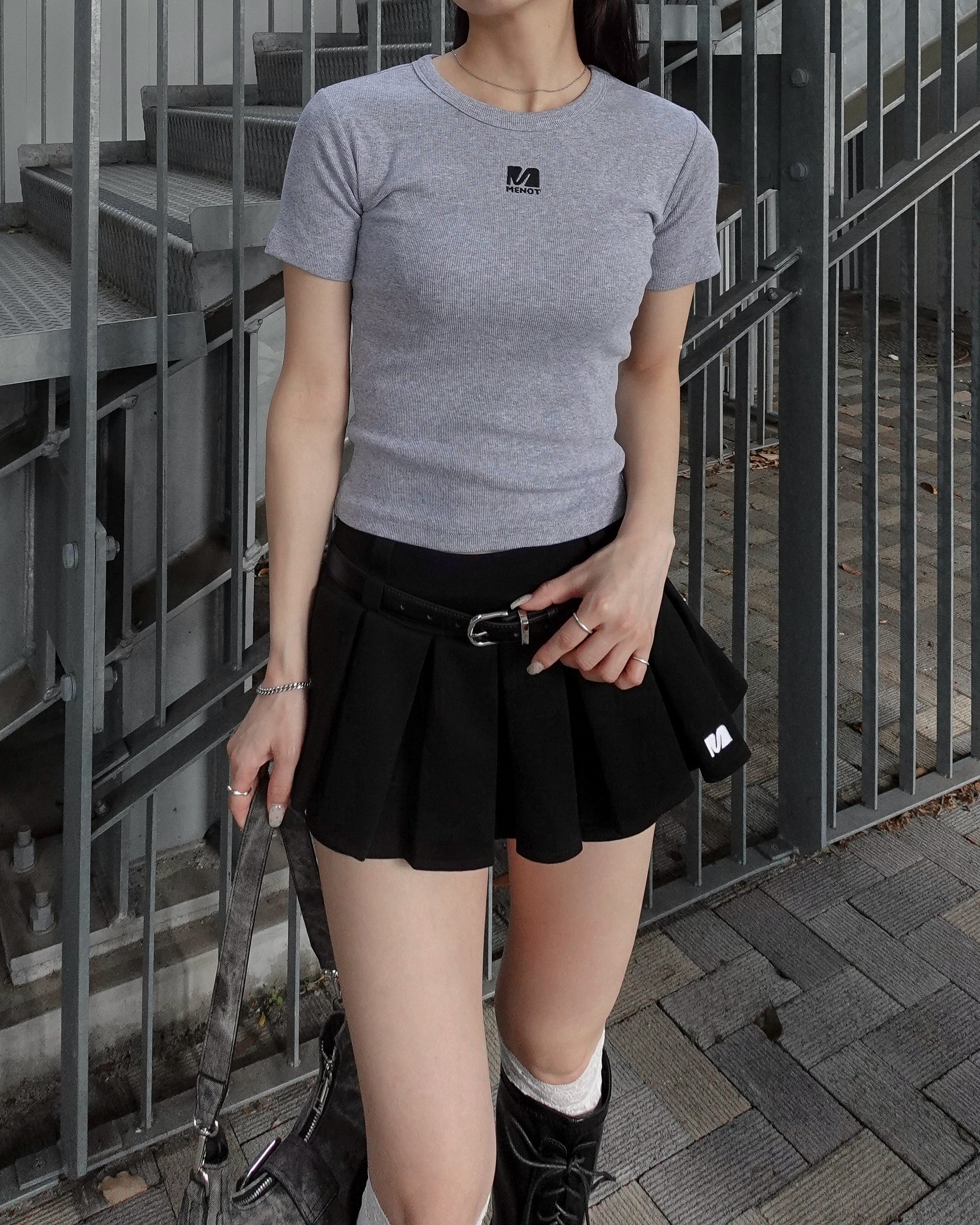 menot プリーツデザインショートパンツ プリーツデザインショートパンツ – menot