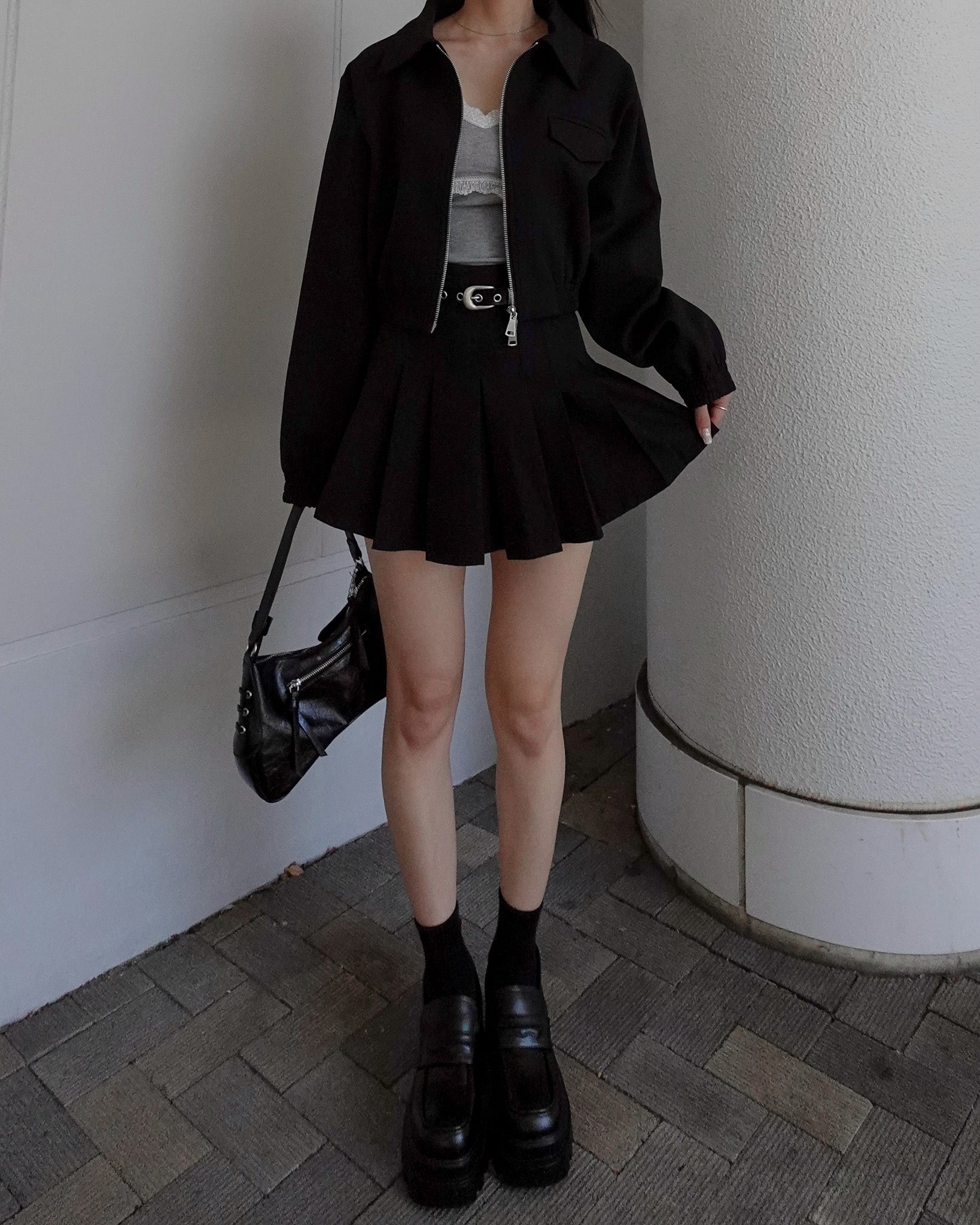 MENOT ダークグレー プリーツスカート 新品】menot プリーツミニスカート M ベルト付き ダークグレー